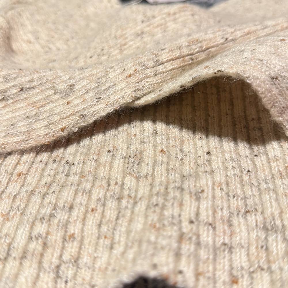 NWT criss cross back sweater - Picture 5 of 5